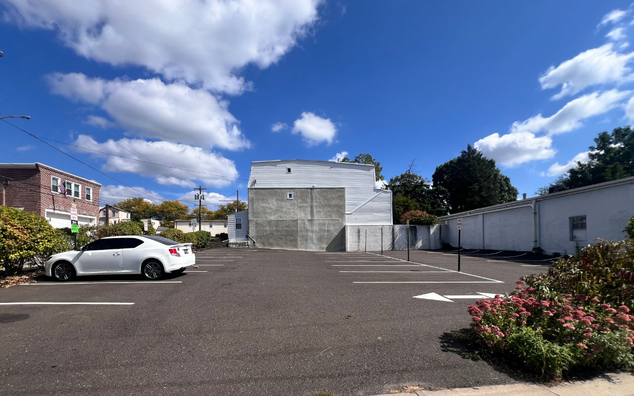 There is no parking problem in Jenkintown